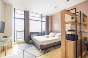 Modern furnished Penthse view on say
